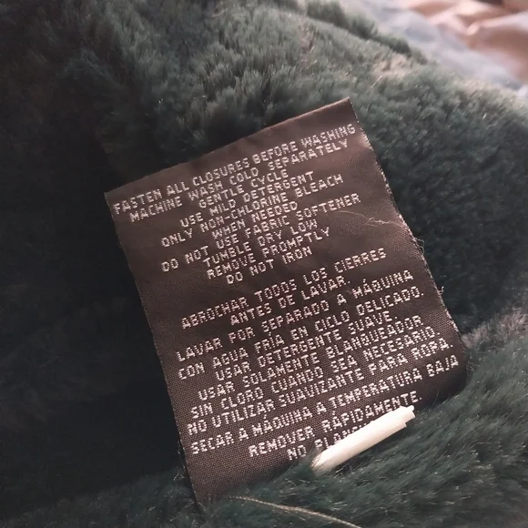 HeatKeep Women's Size Medium Forest Green Insulated Lined Quilted Puffer Vest - Picture 7 of 9